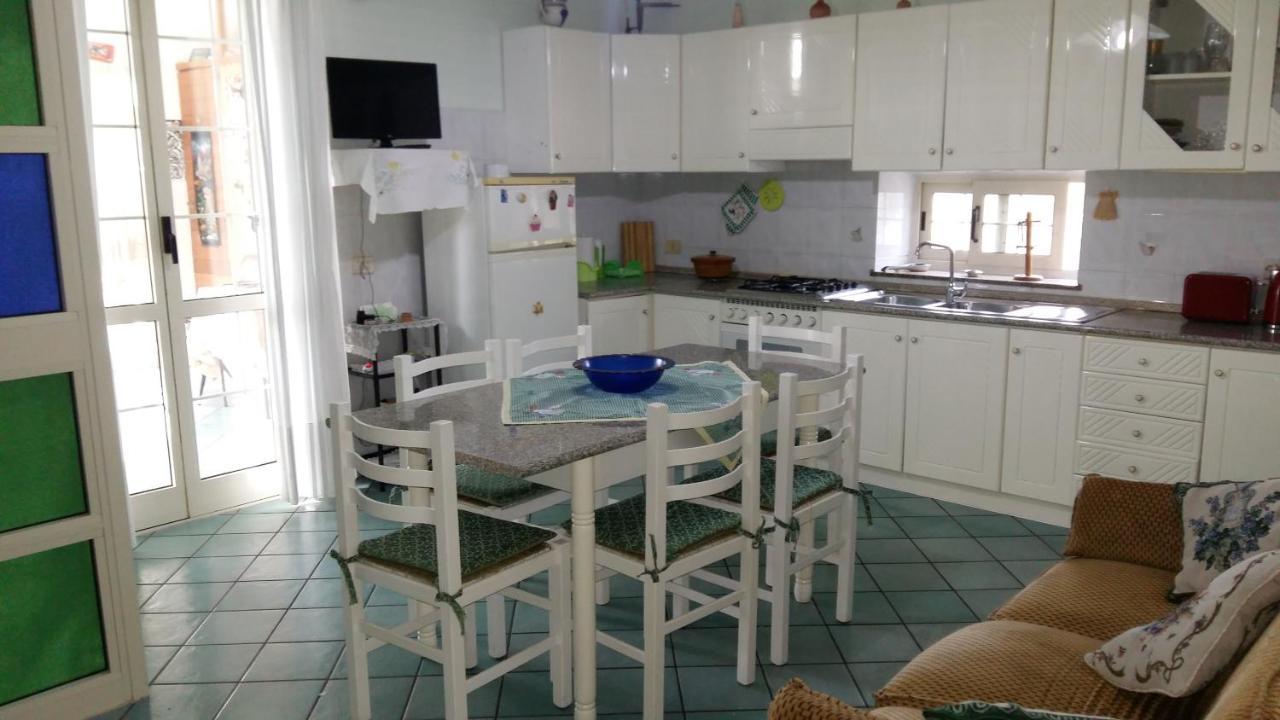 Garden Fiorella Apartment ชีนิซี ภายนอก รูปภาพ